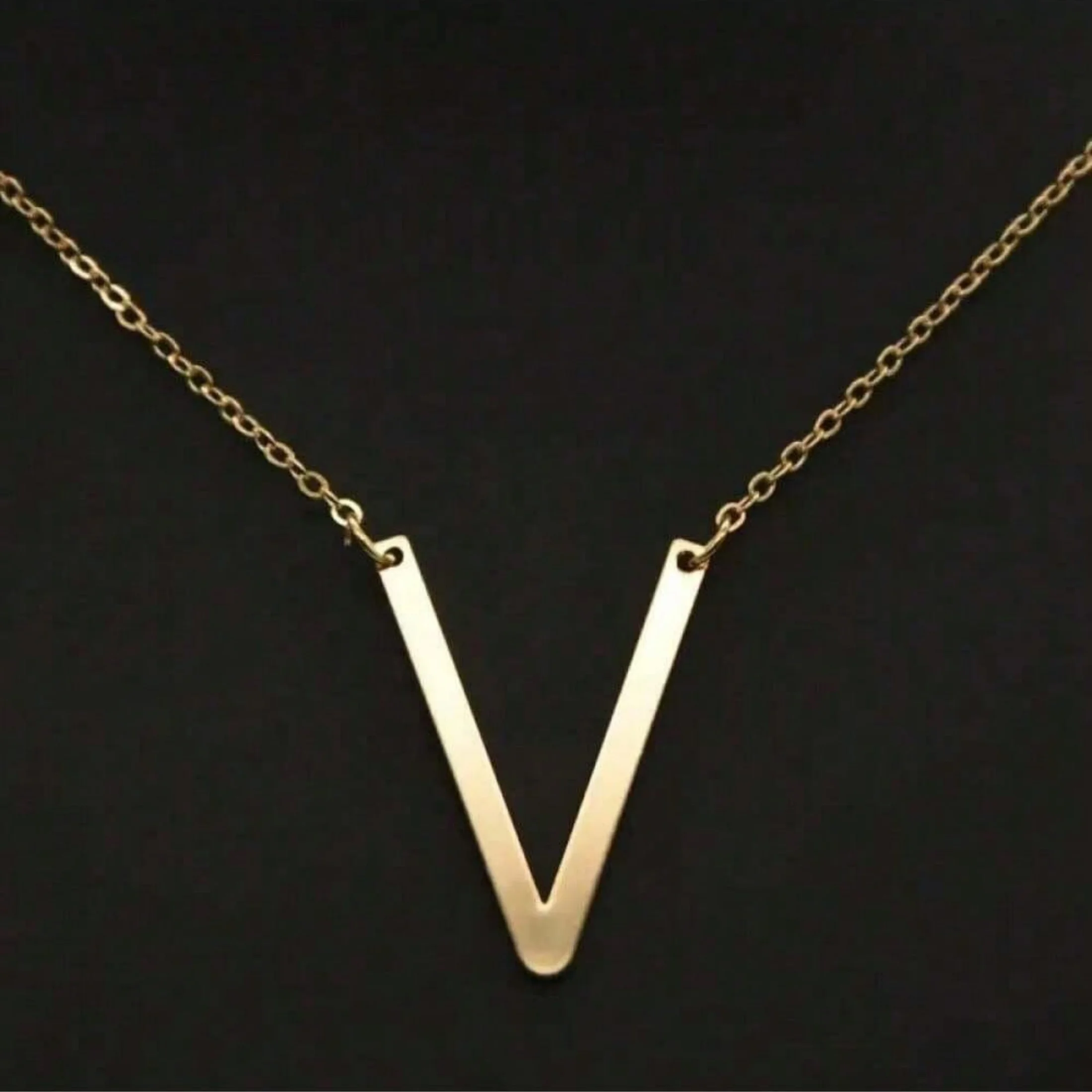 1PC Gold Tone Stainless Steel V Locket Necklace - Premium Lead-Free, Perfect for Mother's Day & Formal Events