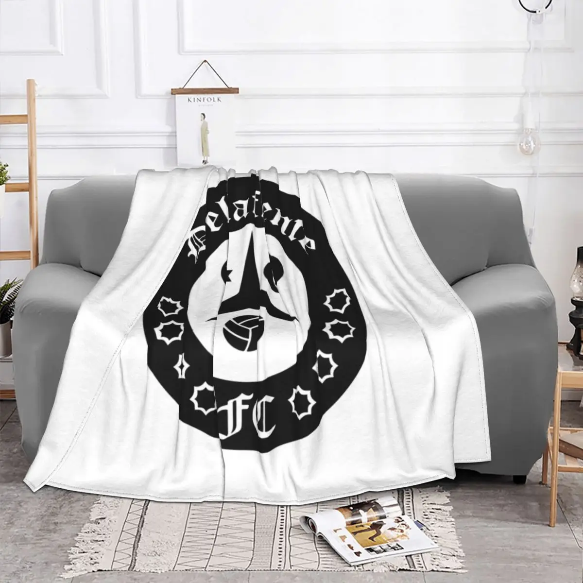 Ultra-Soft Fleece Dellafuente FC Logo Throw Blanket Warm Flannel Spanish Rock Rapper Blankets for Bedroom Office Couch Quilt