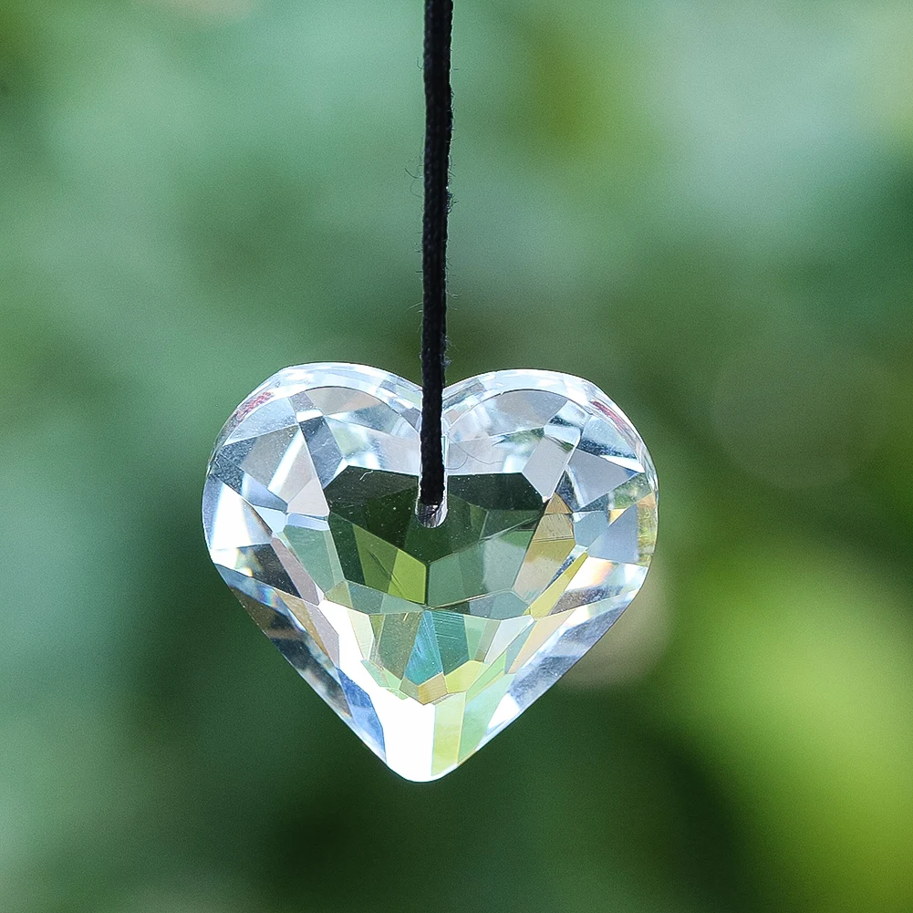 30mm Clear Heart Crystal Prism Suncatcher Hanging Decor Rainbow Maker Pendant Sunlight Collection Chandelier Parts Romantic Gift