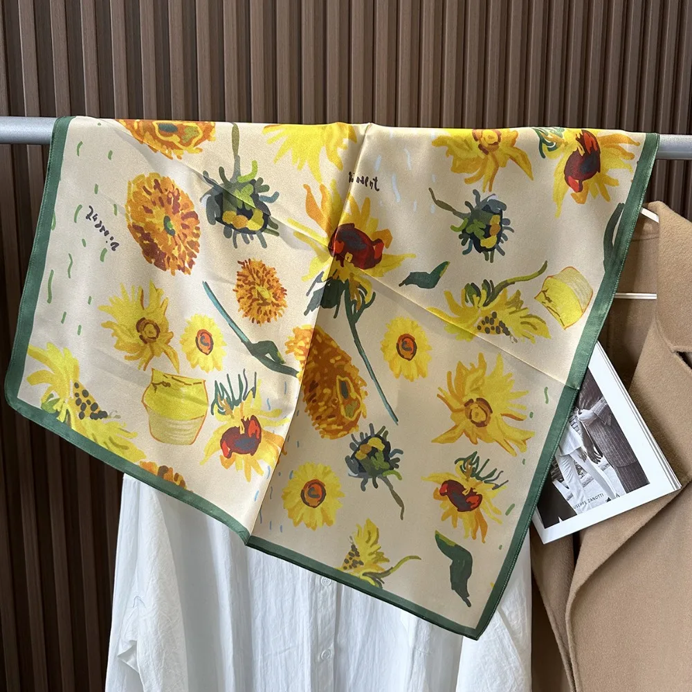 100% Pure Mulberry Silk Square Scarf Fashionable and Versatile High-end Silk Scarf Single Sided Printing 12 Momme 68x68CM