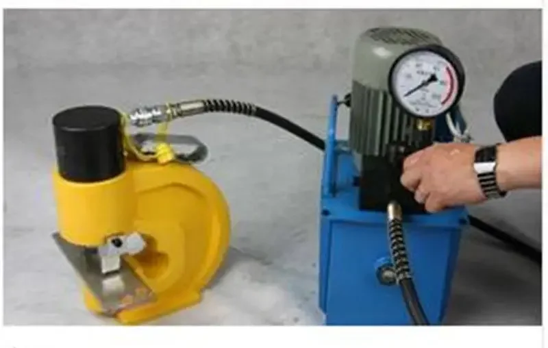 ch-70 hydraulic puncher and electric pump  a