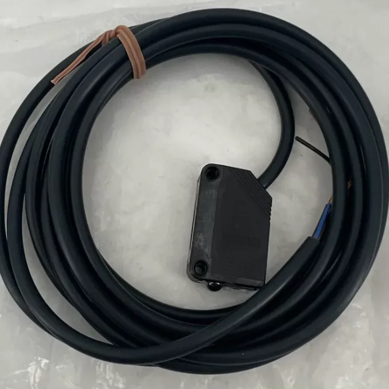 

E3Z-D61 2M E54-CT E39-L120 G7SA-2A2B DC24 E53-CZ03 E32-ZT200 2M E32-ZD200E 2M E32-ZD22B 2M D4H-4125 Новые оригинальные датчики