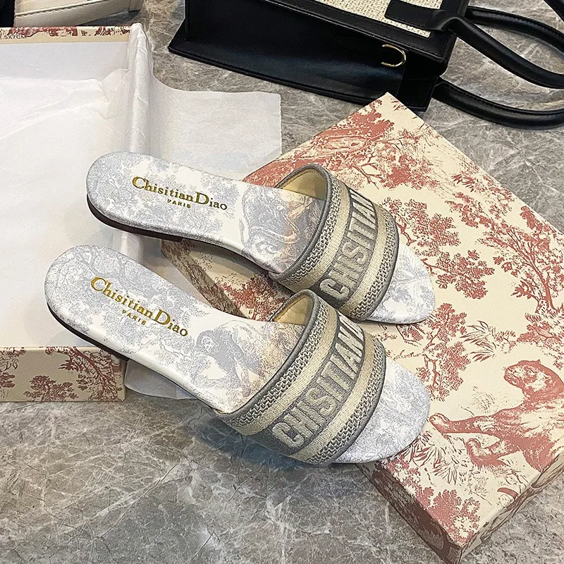 

D home letter embroidery flat bottom cool slippers women's high temperament holiday wear thick heel