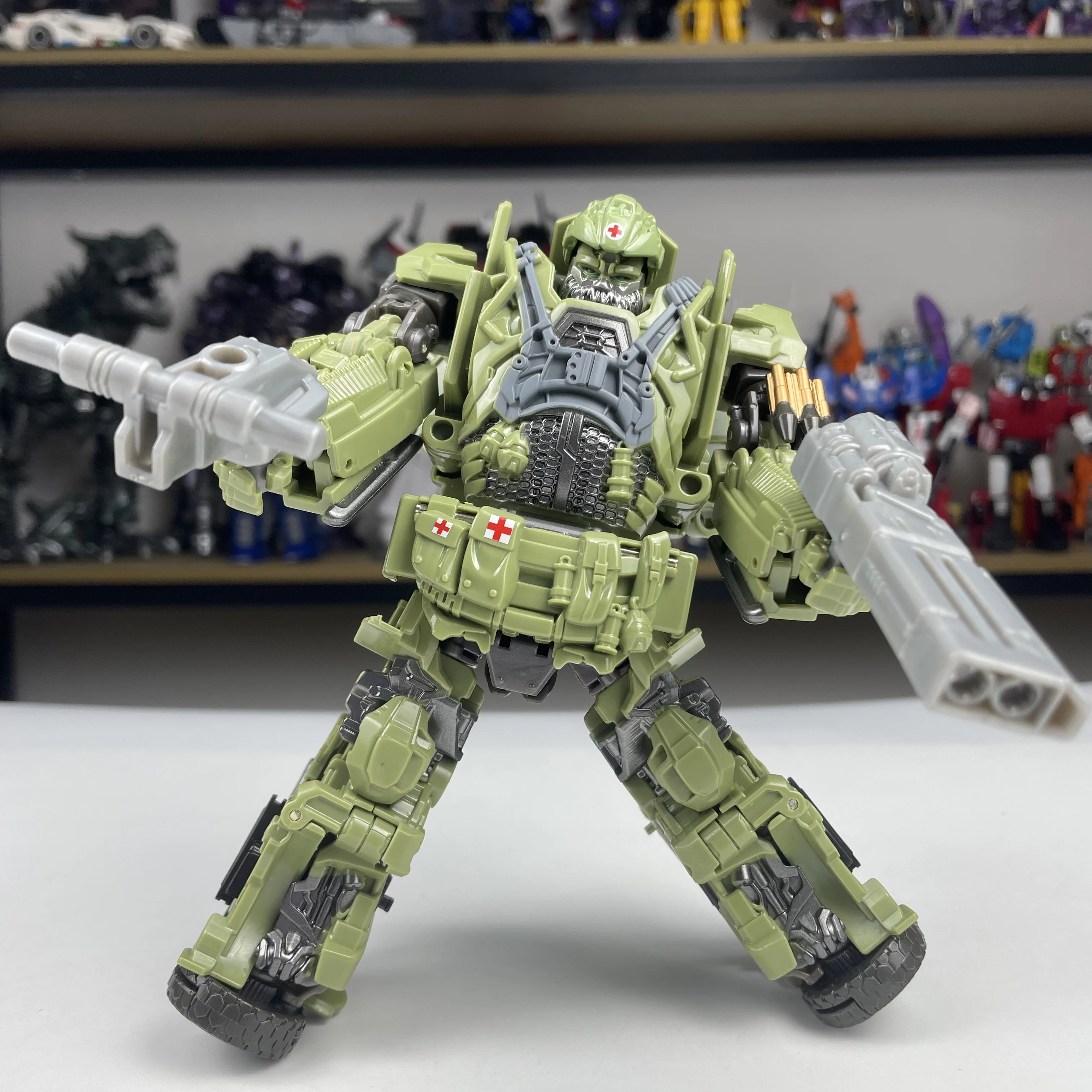 TAIBA juguetes transformadores YS06 18cm Hero Insspector versión de aleación película 5 Hound coche Robot modelo coleccionar figuras de acción