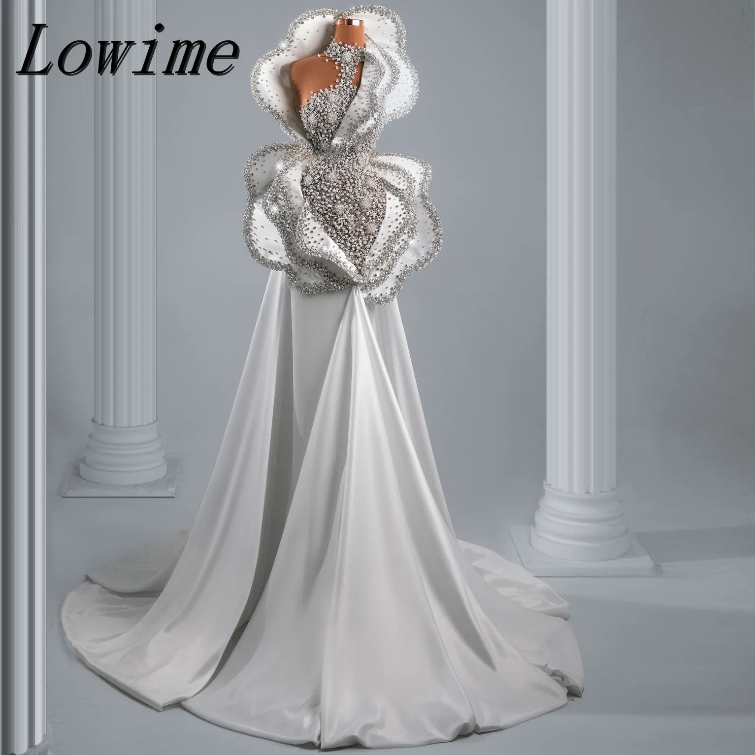 

Unique White Satin Evening Gown with Beaded Rose Shaped Pearls And Crystals Embellished Shoulders for Parties 2025 Customizable