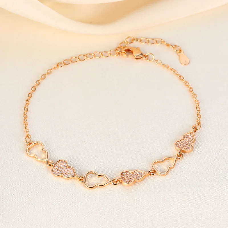 

Pave Diamond Gourd Bracelet - Hollow Minimalist Adjustable Chain Dainty Wrist Jewelry for Women, Elegant Boho Chic Gift