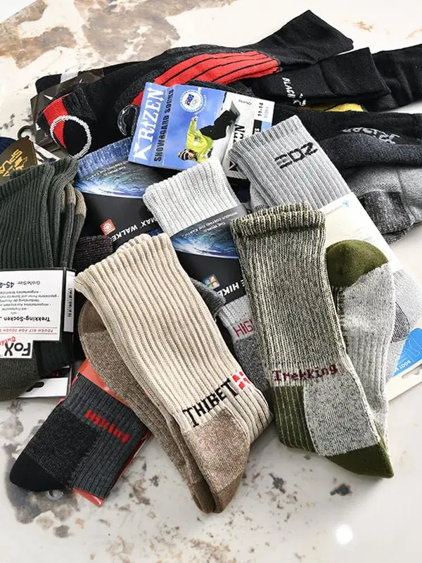 

Professional Grade Long Tube Ski Socks Woolen Warmth Self Heating Autumn Winter New Arrival Outdoor Men's Sports Socks