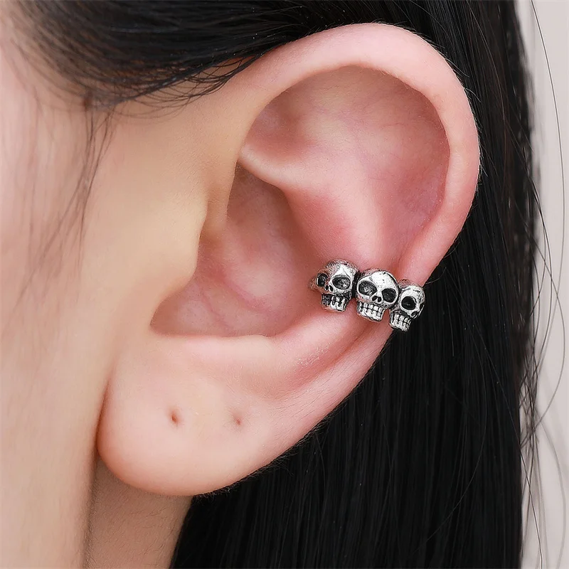 

Fashion Vintage Fashion Gothic Skull Ear Clip Earrings for Women Delicate Gold Silver Skull Earrings Daily Party Jewelry Gift