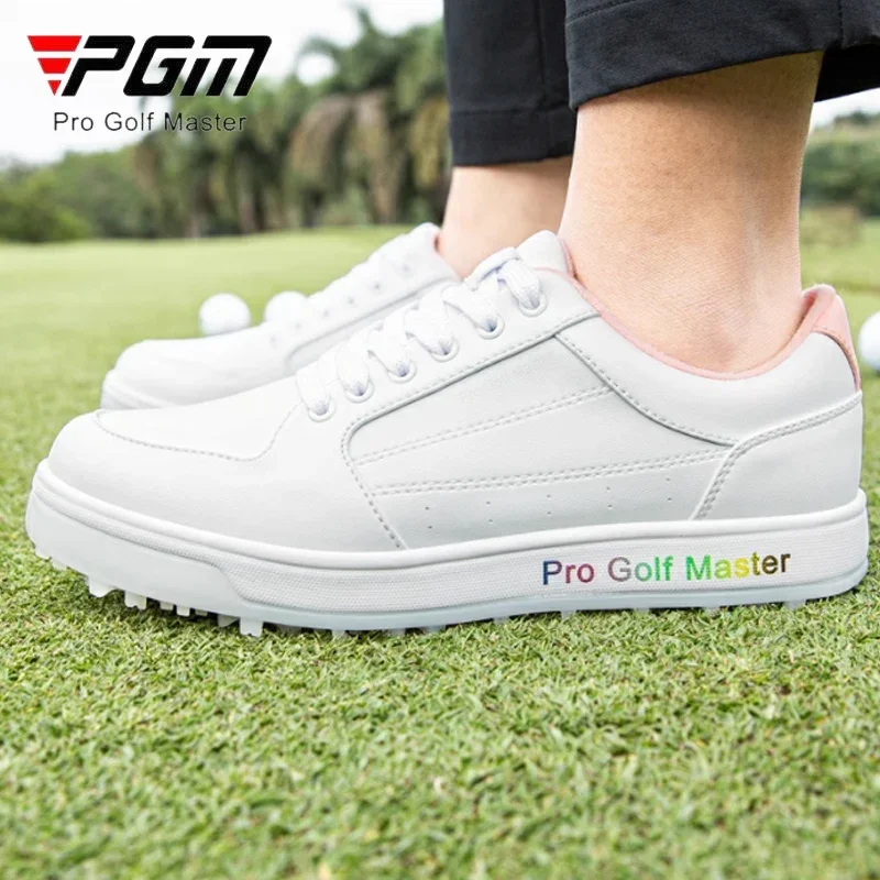 PGM-Sapatos de golfe leves impermeáveis para mulheres, tênis antiderrapante TPU, calçado branco pequeno, carta impressa casual, senhoras