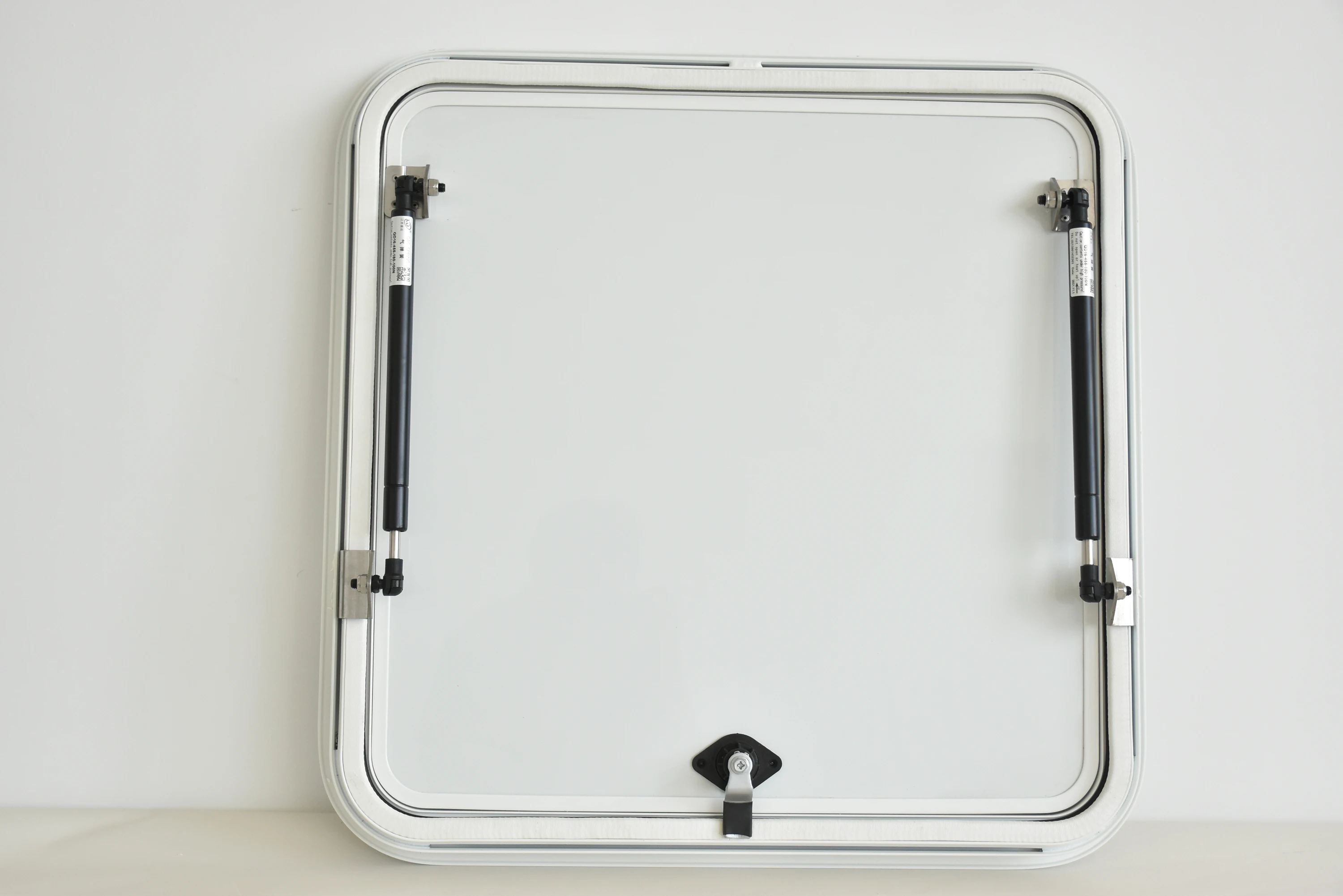 Puerta de carga RV con marco de aleación de aluminio de alta calidad, puerta lateral RV, puerta de maletero RV