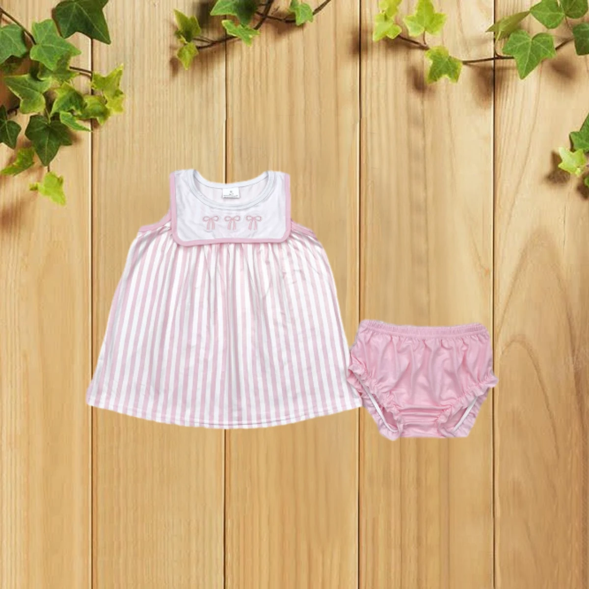

5.19 GBO0476 Girls' Outfit with Embroidered Butterfly Knot Pattern Pink Stripes White Sleeveless Triangle Pants