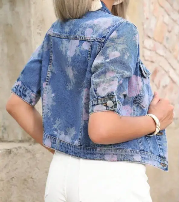 

Autumn Floral Print Slim Fit Short Denim Jacket for Women, Fashionable, Personalized, Trendy, Lapel, Short Sleeved Denim Jacket