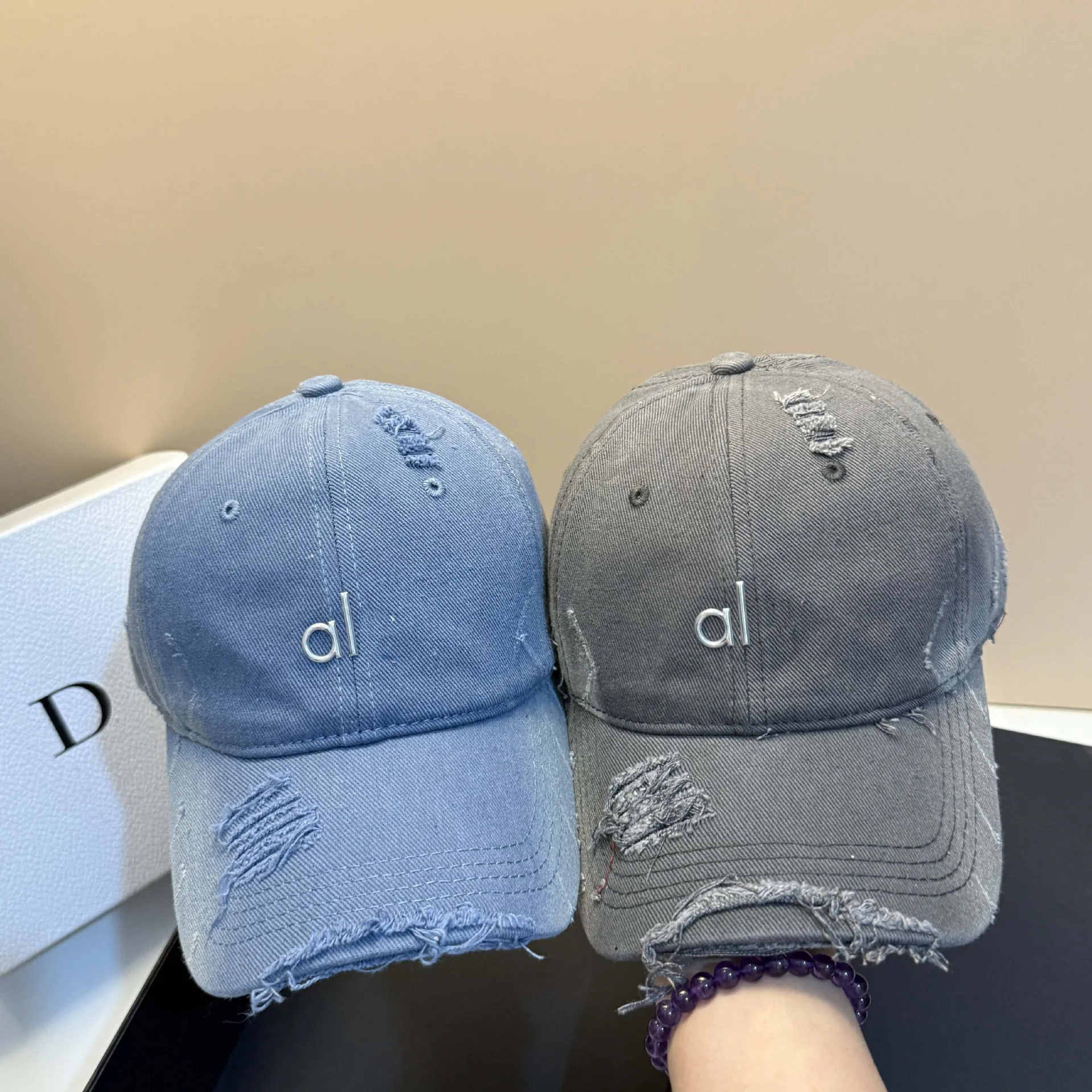 

​​Distressed Oversized Baseball Cap, Unisex Face Covering Sun Hat for Women Men, 2025Vintage Couple Bucket Hat Outdoor​