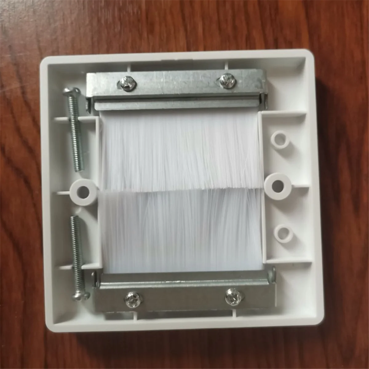 

HOT!2Pcs Flush Brush Wall Plate Brush Single 1 Gang Wall Outlet Cable Entry Plate Tidy Mount Face Plate Wall Plate White