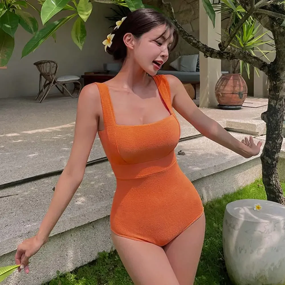 Bikini triangular verde conservador de una pieza para mujer, traje de baño adelgazante para vacaciones en la playa, traje de baño de aguas termales
