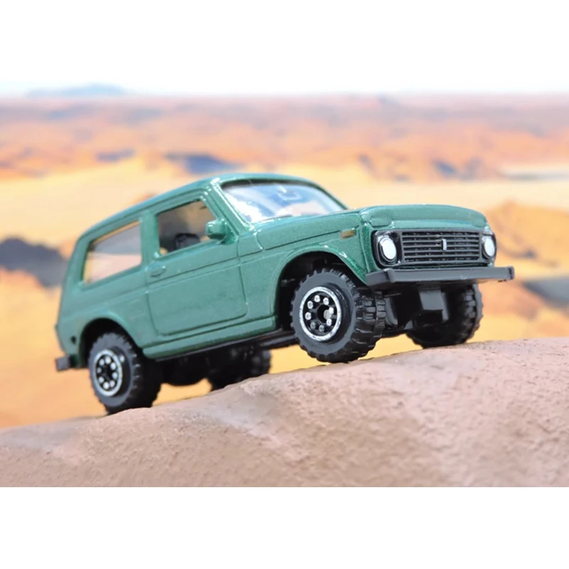 Die-cast 1/60 Scale Lada Niva Russian battle Off-road Vehicle Model Collection Decoration Gifts Toys Boys