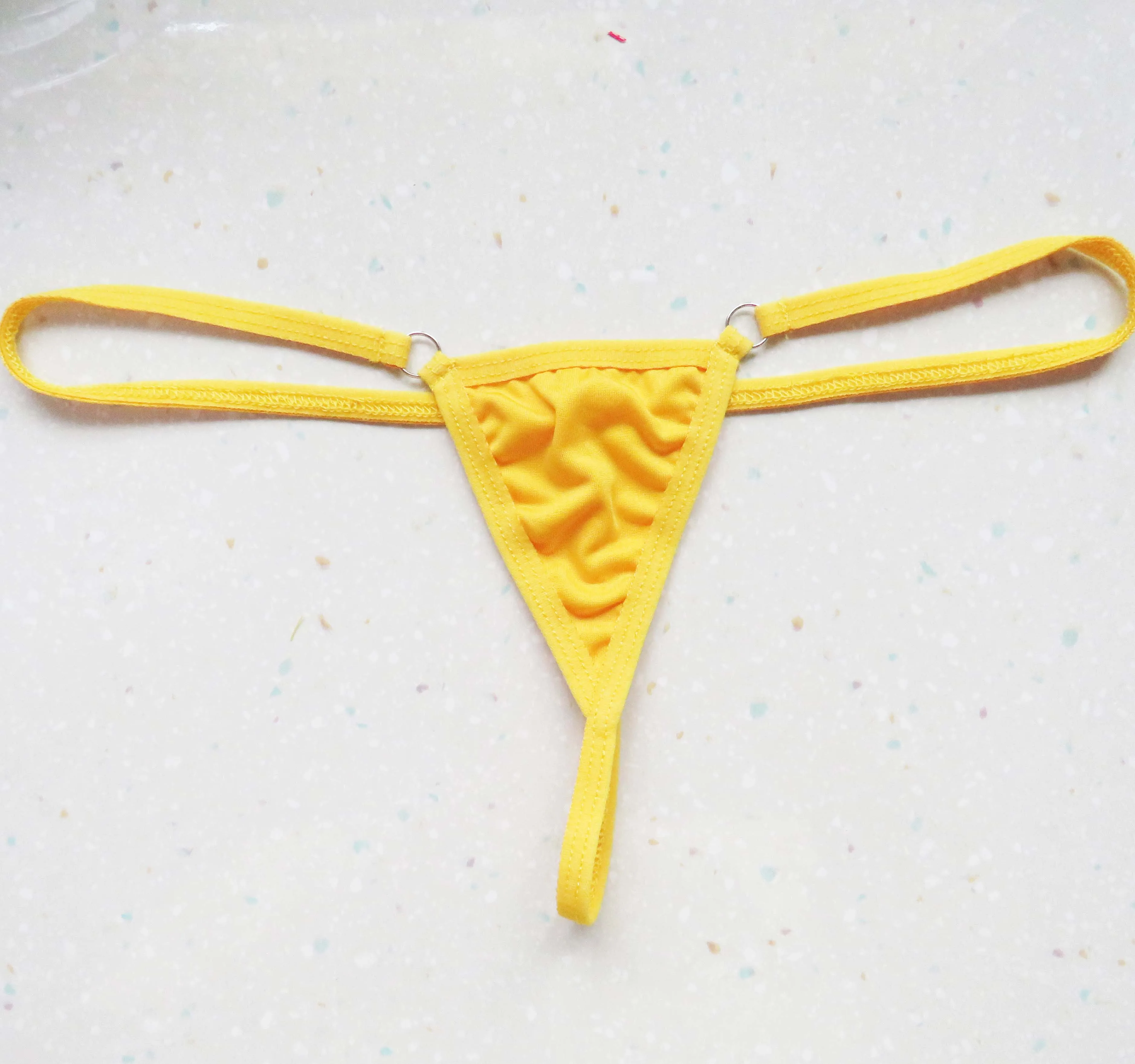 المرأة مثير داخلية ثونغ صغيرة منخفضة الخصر T السراويل تمتد ملابس السباحة السباحة السراويل النسائية سراويل