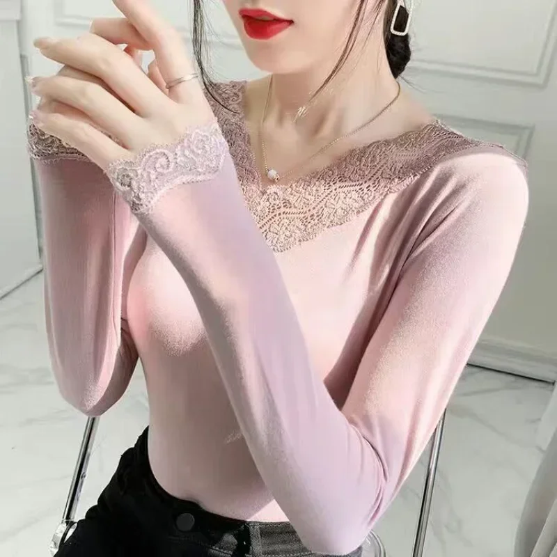 Slim Fit Black Lace V-Neck Base Shirt Women's Fashion Autumn Winter Sexy Slimming Inner Wear Top Brand Discount European Style