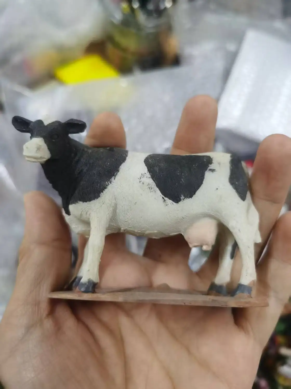 Resin figure mental psychological sand table game box court therapy   cow cattle