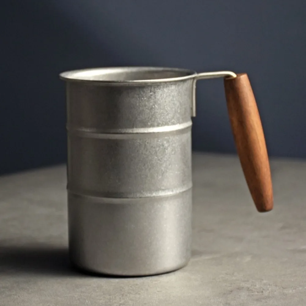Stainless Steel Vintage Wine Mug Oil Barrel Design Industrial Style Camping Cup Wooden Handle Shatterproof Coffee Cup Office Use