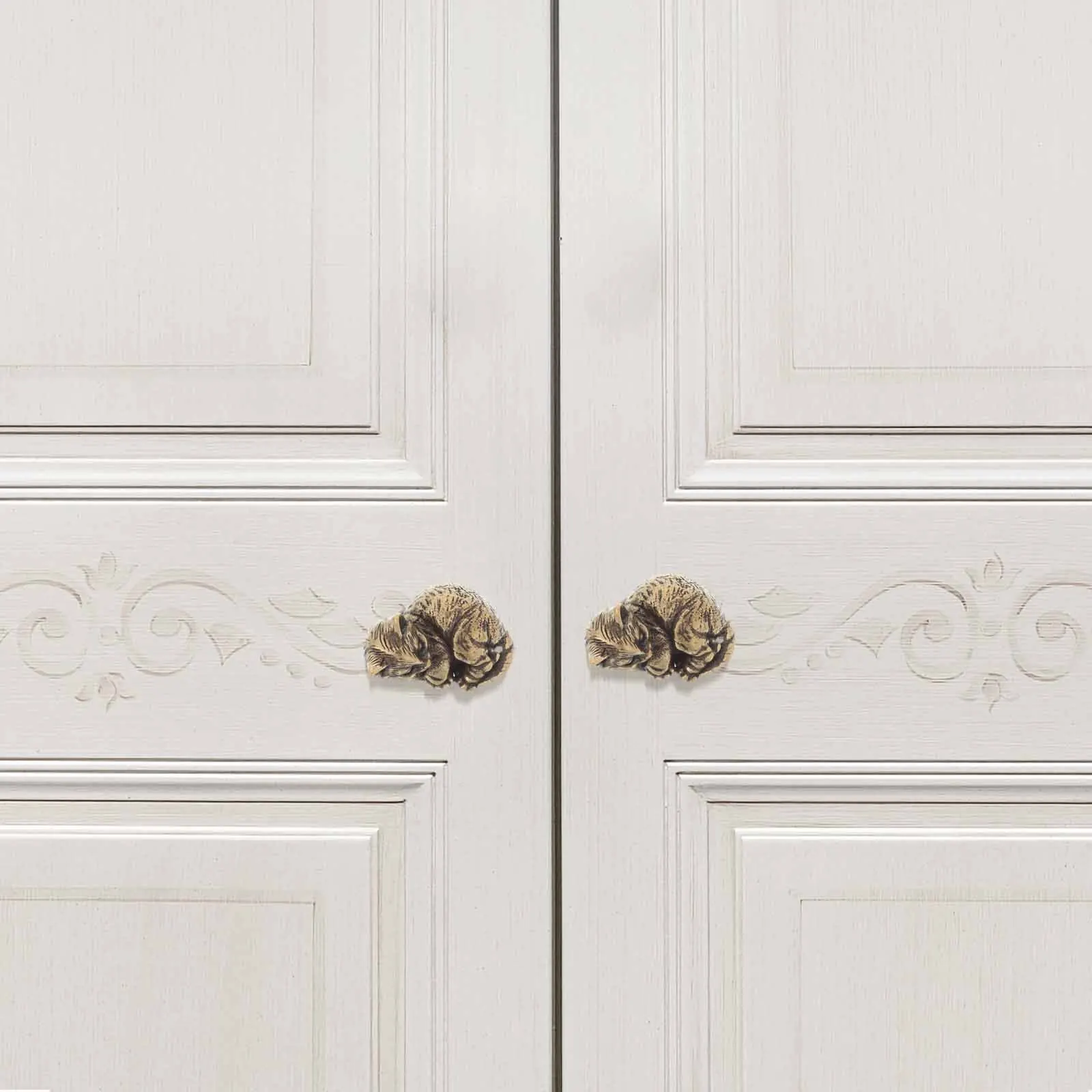 

Brass Door Handle Design Decorative Vintage Cabinet Pull Gold Drawer Knobs for Furniture Retro Style Door Hardware