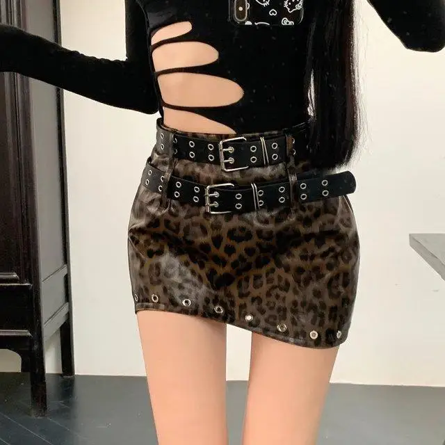 レトロなヒョウ柄PUダブルベルトデザインヒップラップスイートクールホットガールスタイルショートスカート、スリムで細い雰囲気