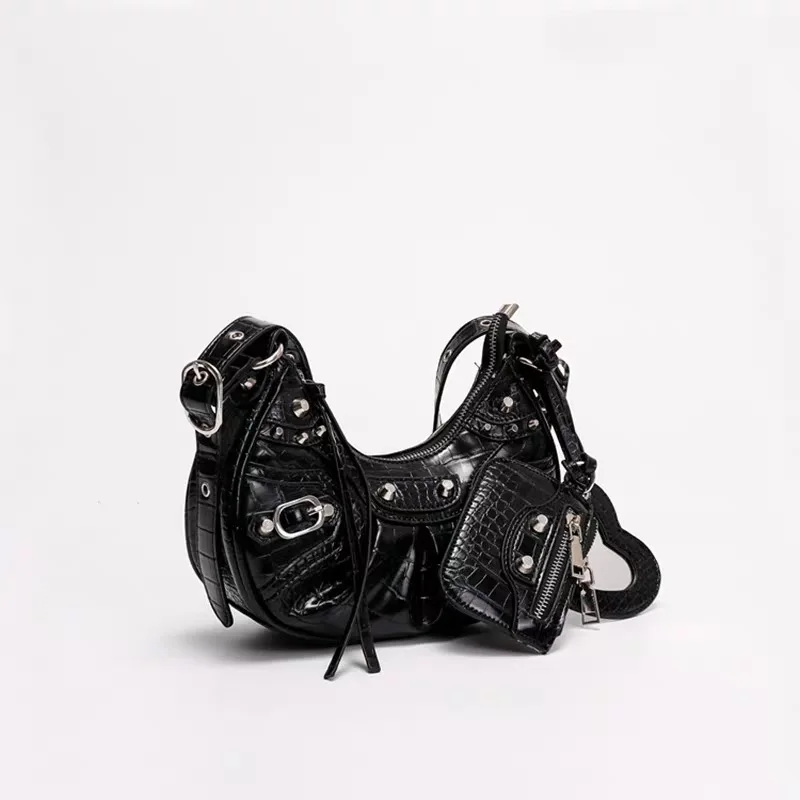 

Women's 2025 New Motorcycle Bag Armpit Bag Spicy Girl Rivet Tassel Three in One Pleated Bag Single Shoulder Crossbody