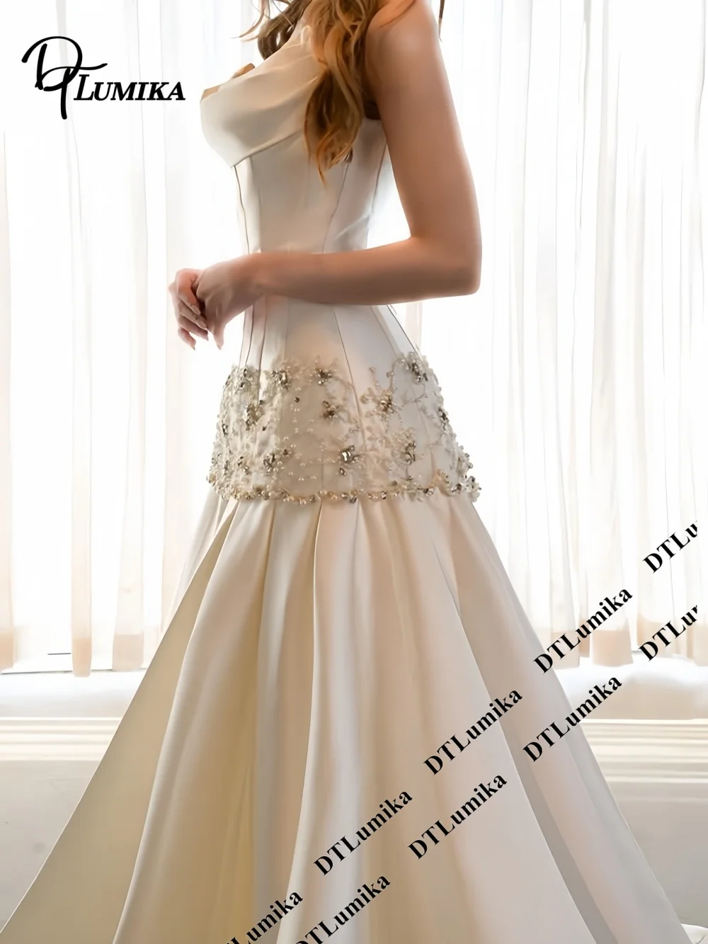 Customized Elegant Satin Long Bride Dress with Beads Crystals Fit and Flare Wedding Dresses for Women 2026 Strapless Bridal Gown
