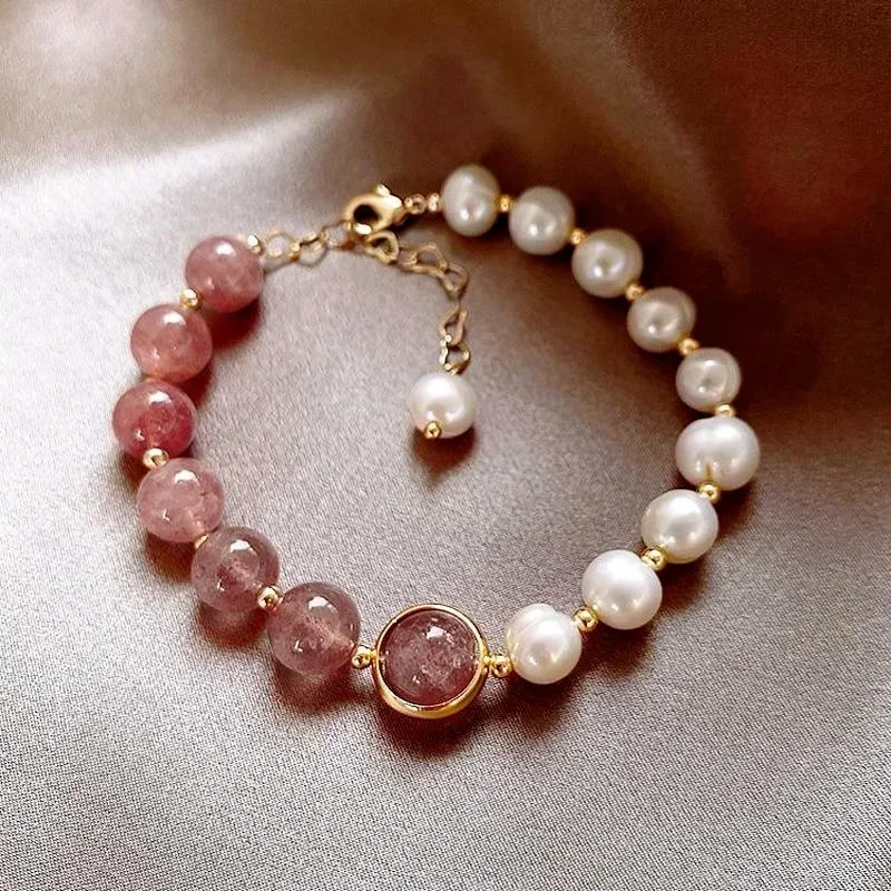 Simple Fashion Strawberry Crystal Bracelet Instagram Minimalist Design Handicraft Elegant Peach Blossom Pearl Bracelet Gifts