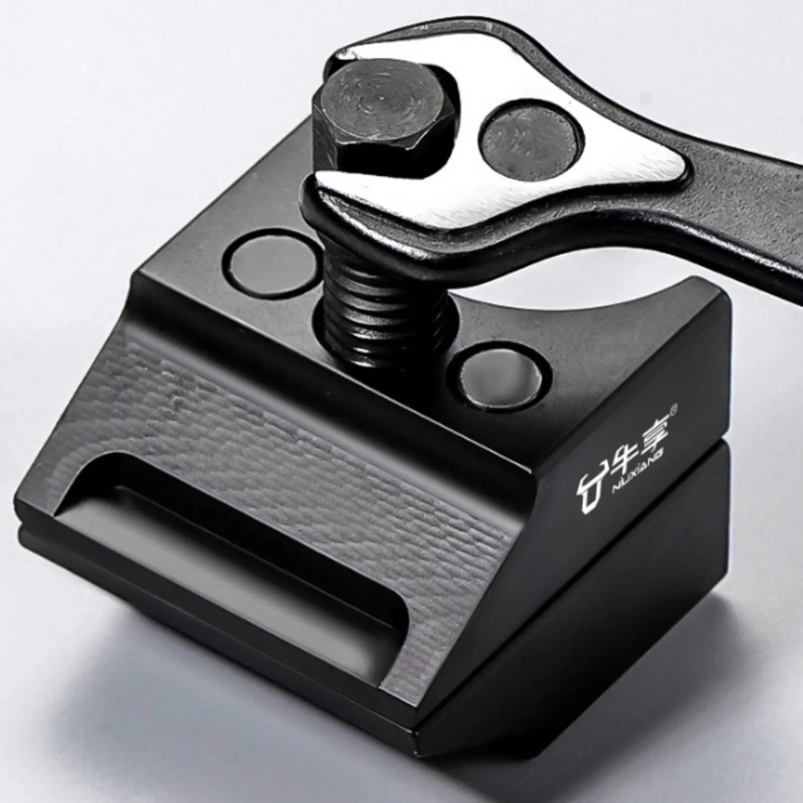 Shock Absorber Separator Heavy Duty Knuckle Separator Tool Steering Knuckle Spreader High Hardness Strut Spreader Tool
