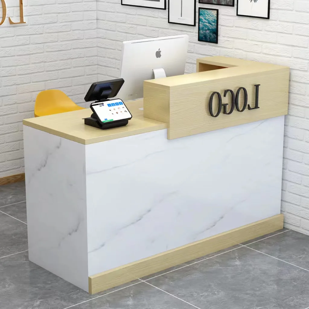 صفحة الخروج شريط من الخشب الصلب مكتب استقبال صغير بسيط