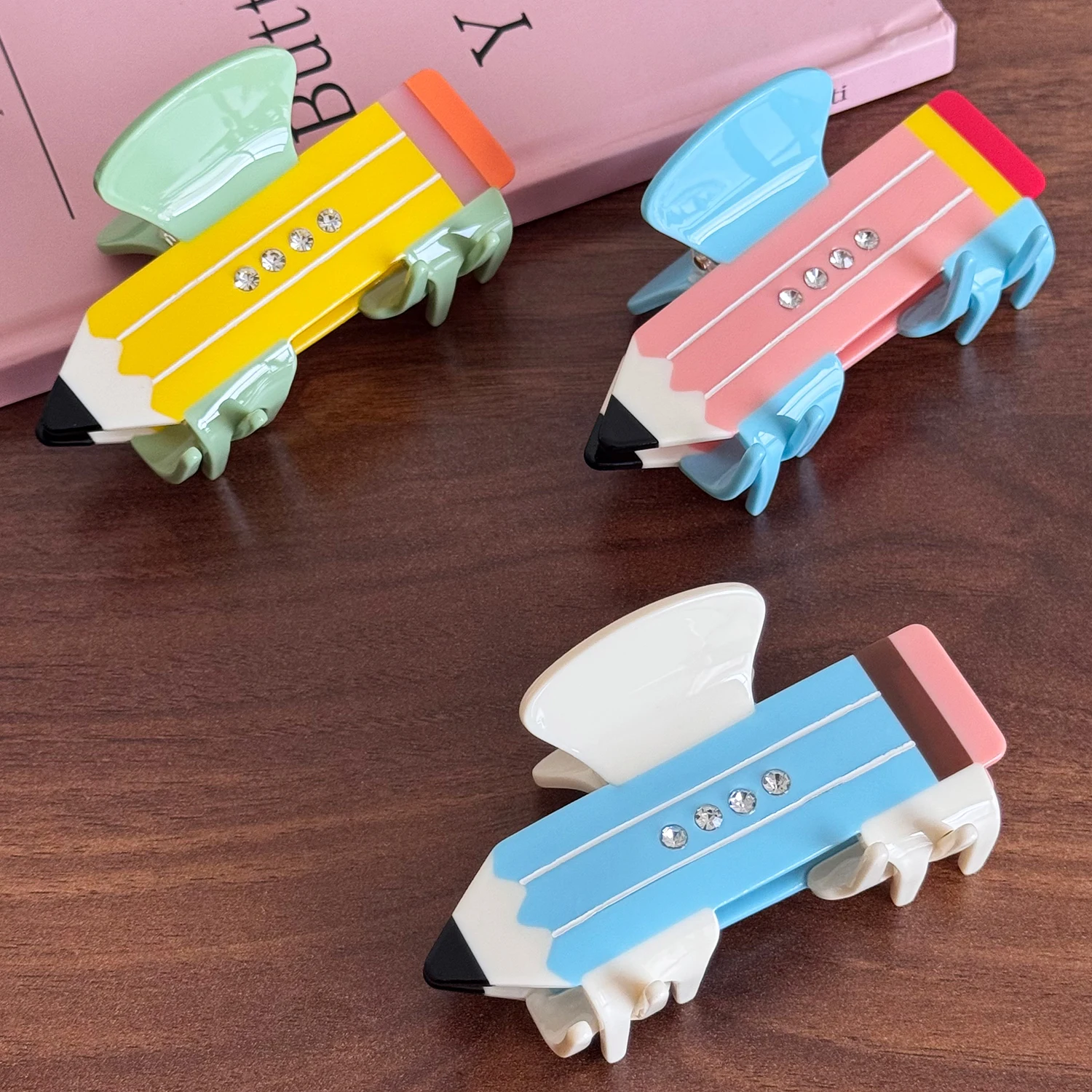 

Creative Diamond-encrusted High-end Acetate Hair Clips And Cartoon Shark Clips