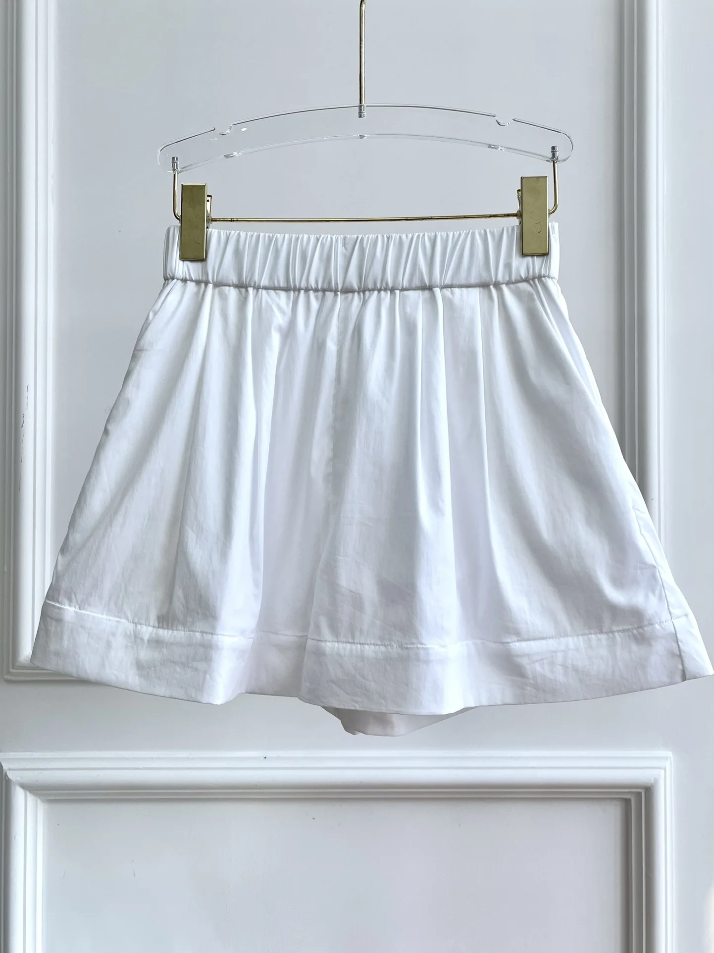 

High quality new summer women's solid color high waist A-line wide leg shorts, casual elastic versatile shorts