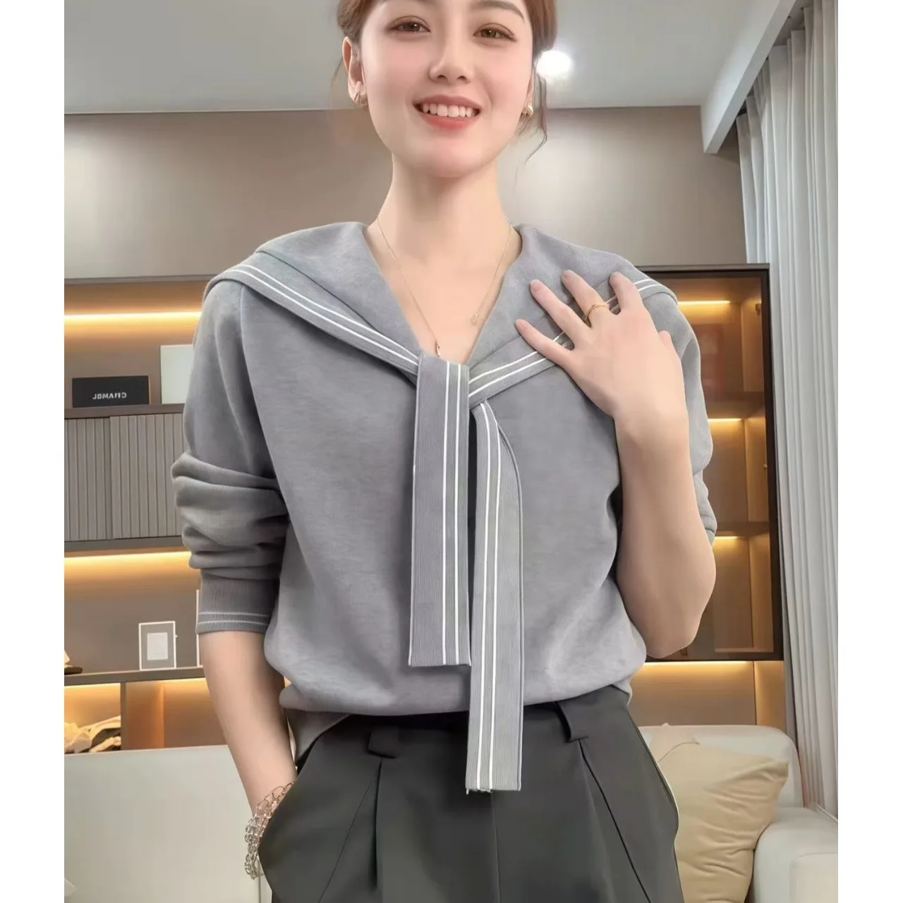 رمادي البحرية طوق مخطط متماسكة البلوز سترة قصيرة القمم عطر صغير عبرت القوس جديد الخريف المرأة ملابس داخلية غير رسمية Y2K