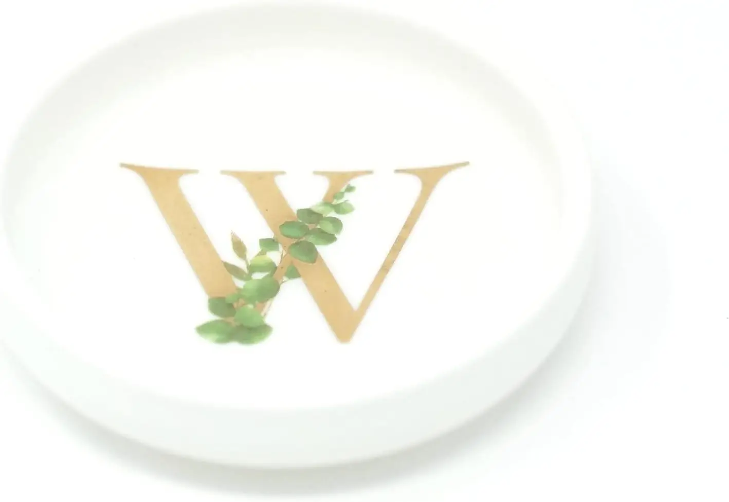 

Персонализированная тарелка для украшений с монограммой, золотой фольгой и зеленым декором, керамическая подставка для колец для свадьбы или домашнего декора