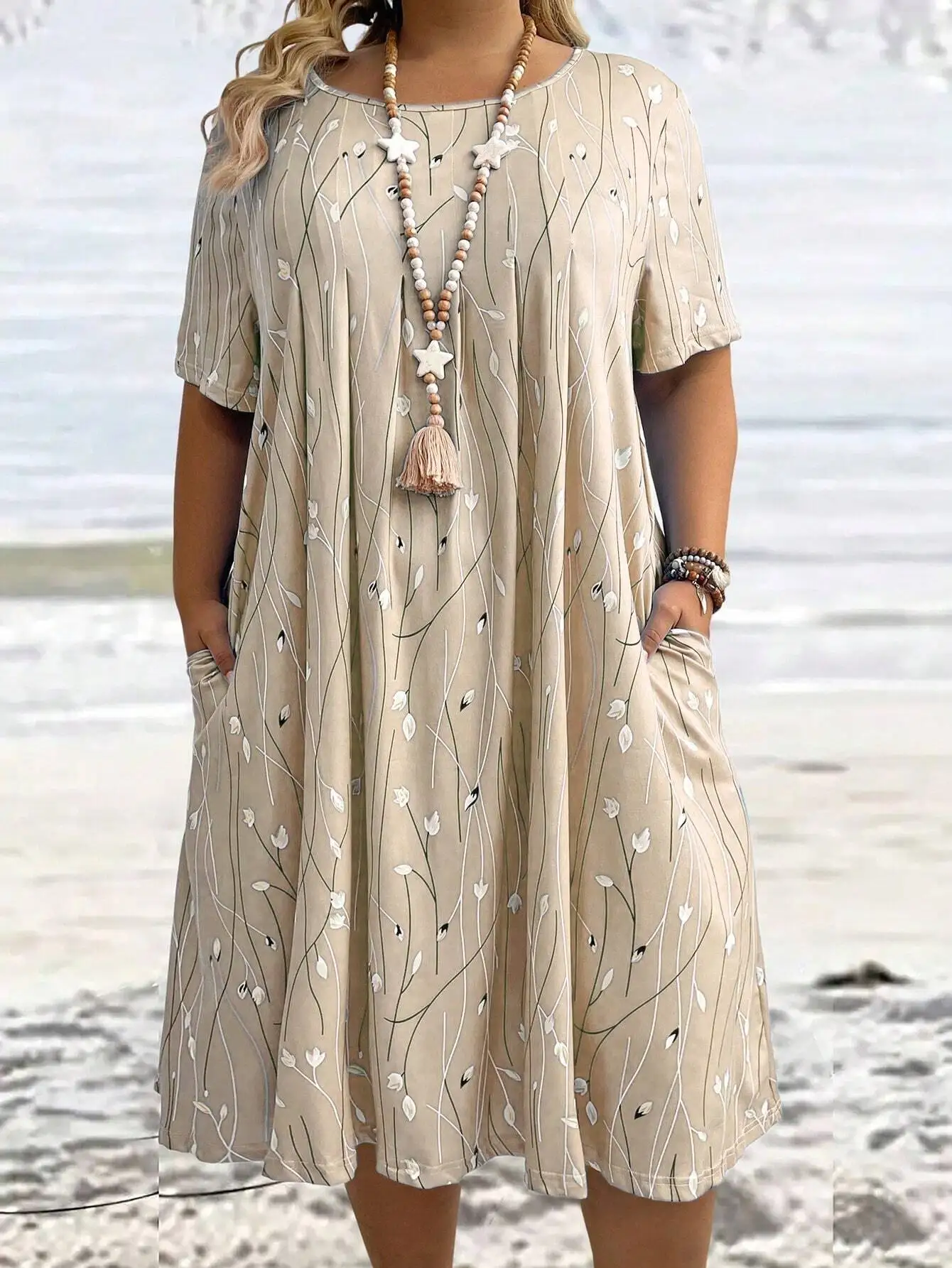 

Летнее повседневное платье больших размеров с круглым вырезом, принтом и плиссировкой