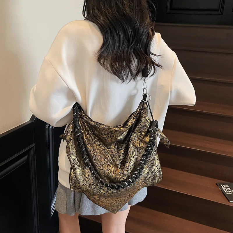 

Новая тканевая сумка с вышивкой Guofeng, золотая сумка через плечо, портативный рюкзак, универсальный и модный