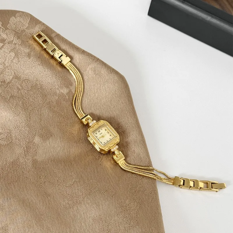 ساعات نسائية مربعة ذهبية أنيقة ساعة يد كوارتز عصرية فاخرة للسيدات مثالية للعام الجديد/عيد الميلاد/هدية التخرج #4