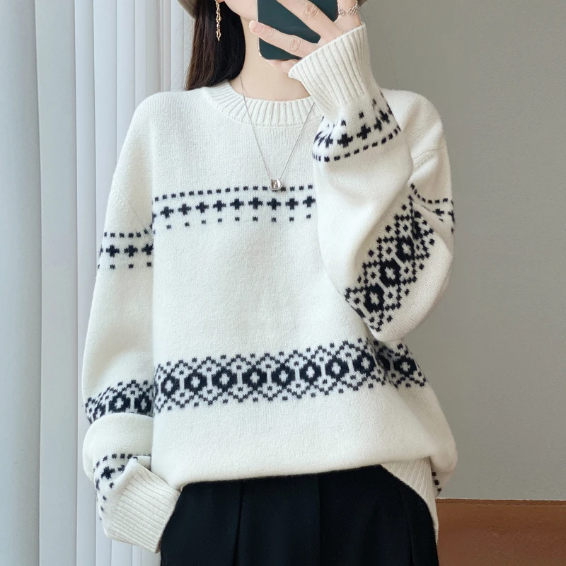 100% wool knitted pullover sweater hot selling O-neck jacquard sweater autumn and winter fashionable loose thick women's top