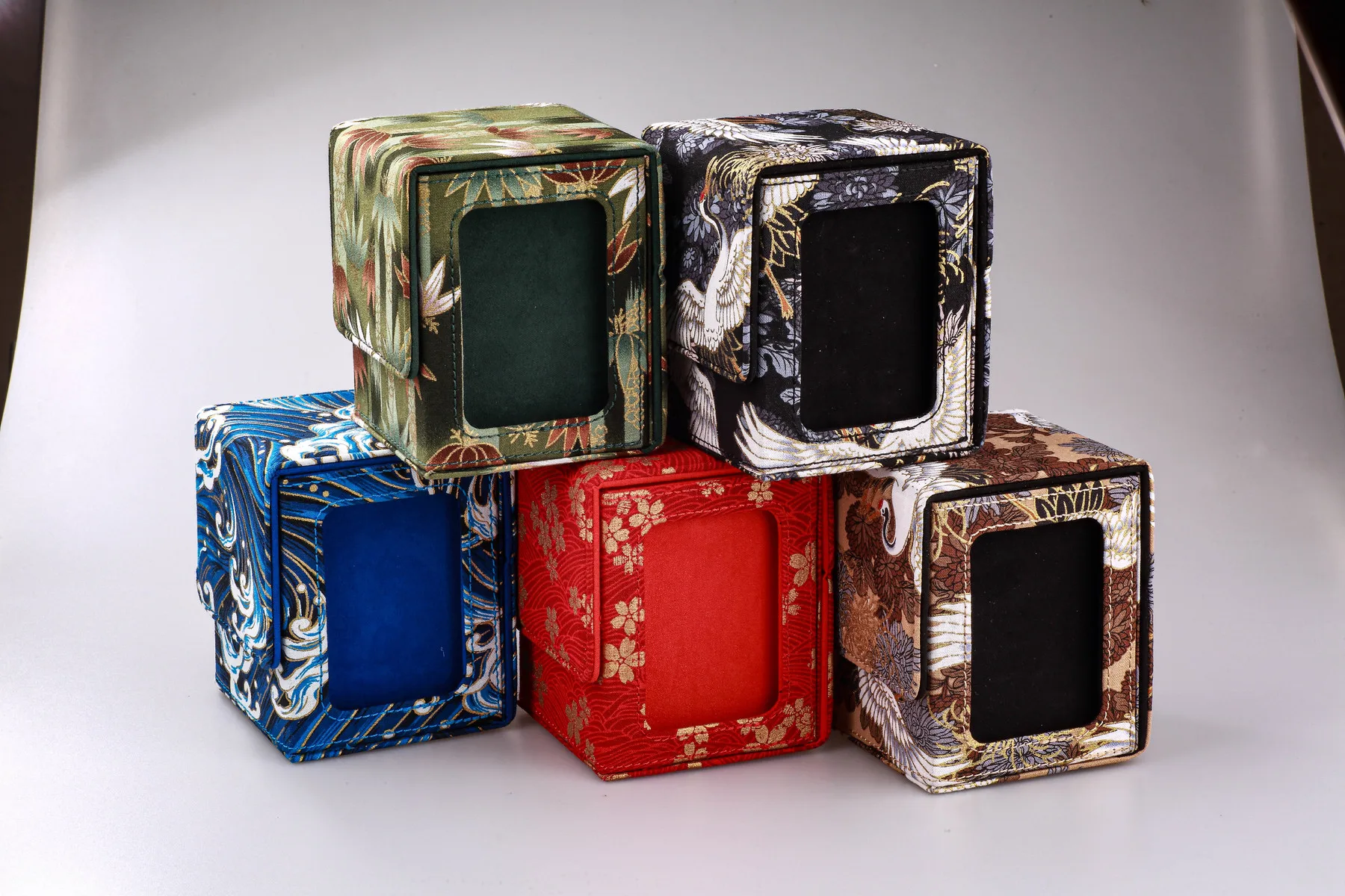 120+ Sammelkarten-Deckbox mit Sichtfenster, MTG, TCG, TCG, Brettspiele, Sammelkartenhüllen, YGO, magnetische Organizer-Hülle, Geschenk – Detail 6