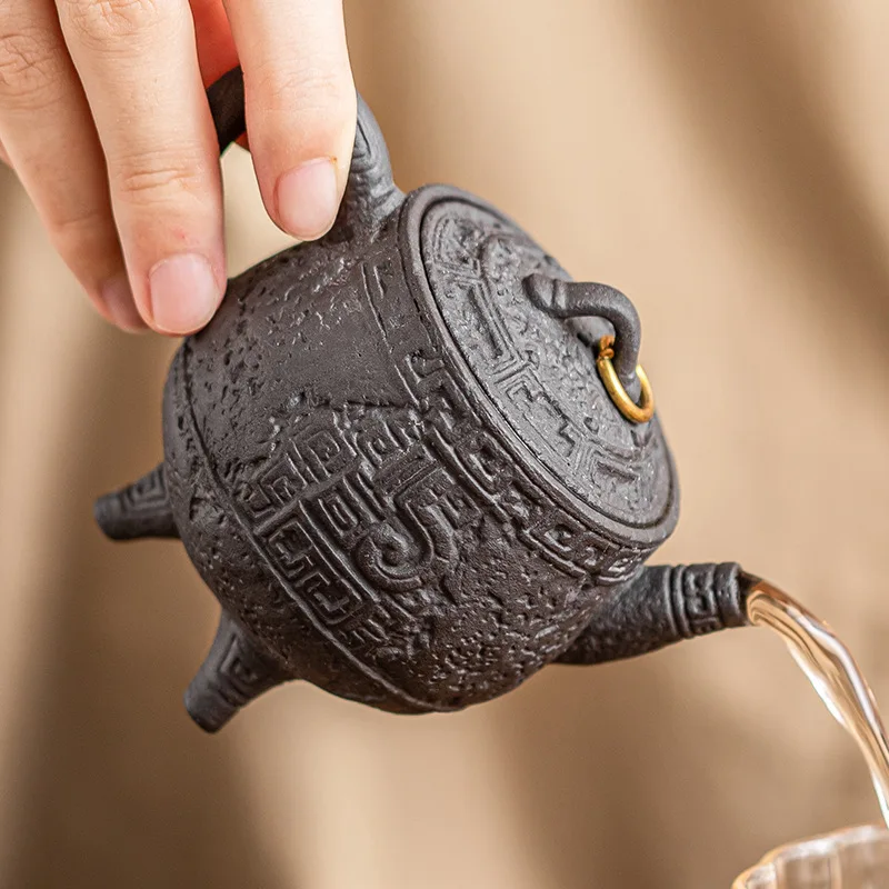 Hand-made Black Gold Three-foot Imperial Pot Hand-grabbed Pot Clay Teapot Single Pot Tea With Filter Vintage Tea Infuser