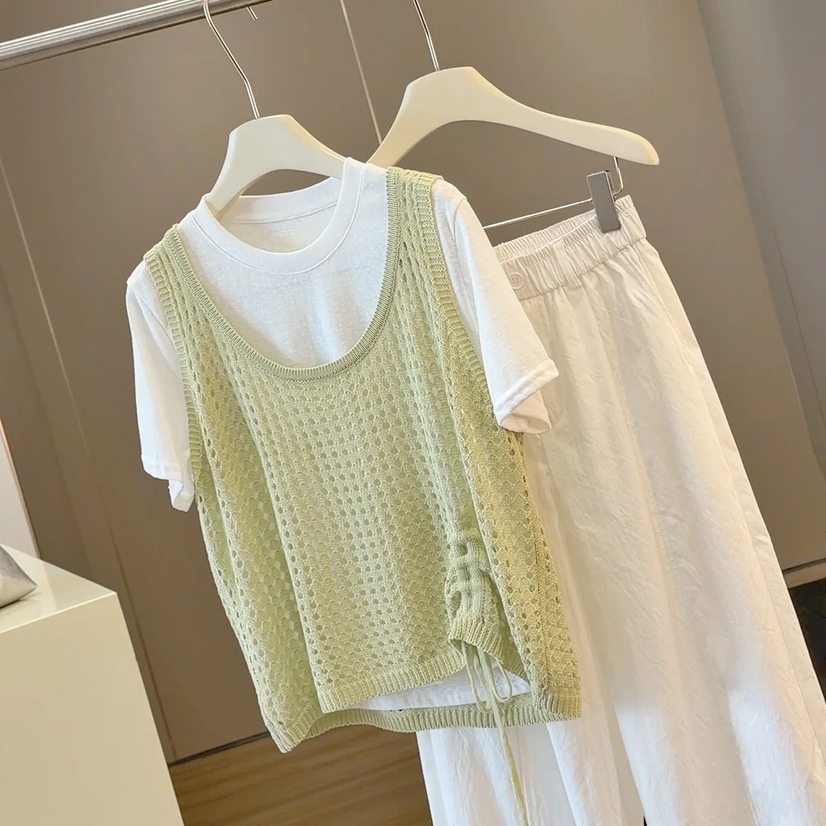 Fashionable Solid Color Hollow out Vest Top Loose Layering T-Shirt Two-Piece Set Spring Summer New Arrival Women's Casual Wear