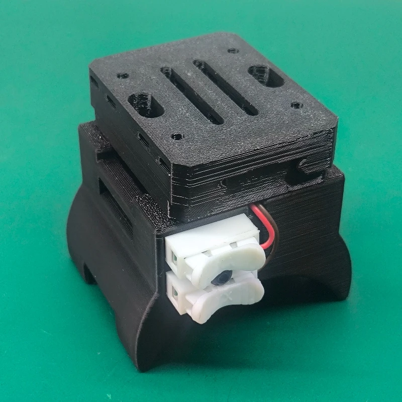 

FPV crossing machine ignition smoke remote control thrower
