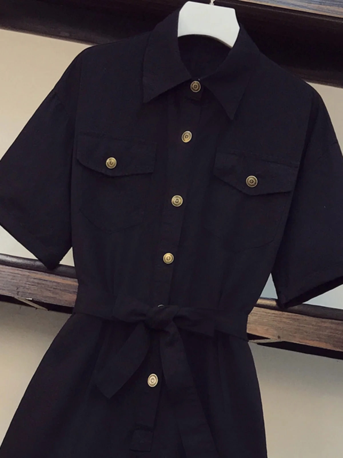 เอี๊ยมยีนส์ผู้หญิงไซส์ใหญ่ ทรงหลวม ขาบาน ผ้าเดนิมบางเบา ใส่สบาย เหมาะกับฤดูร้อน เอวสูง ทรงตรง ผ้าคอตตอนผสม ดีไซน์ทันสมัย