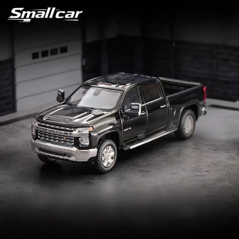 

1:64 Silverado HD 2020 Pickup Alloy Car Model Diecast Metal Off-road Vehicles Car Model Simulation Miniature Scale Kids Toy Gift