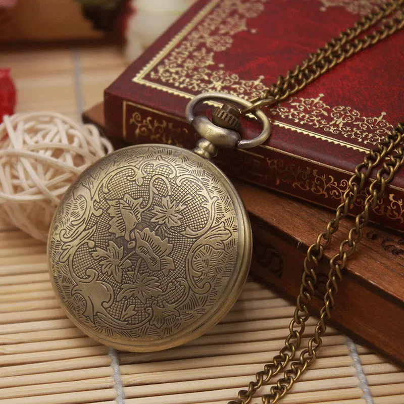 Simple Moon And Star Theme Hollow Engraving Vintage Pocket Antique Bronze Design Quartz Pocket Watch With Necklace Chain