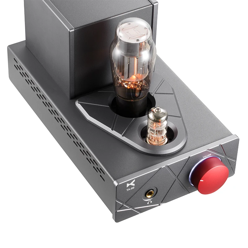 Amplificatore e preamplificatore per cuffie TA66