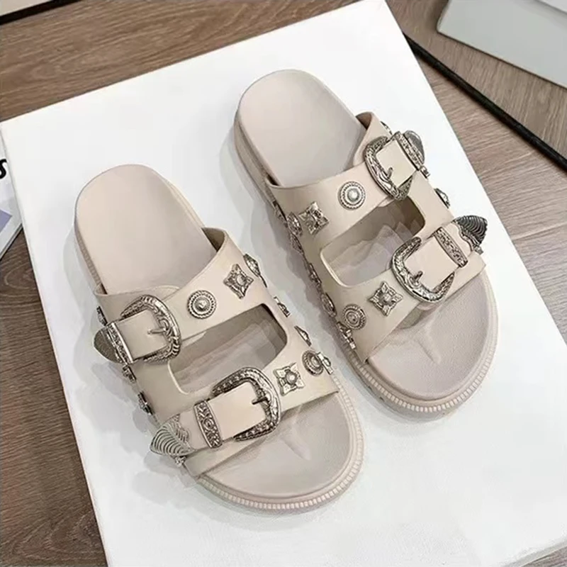 2022 Fashion Women Slippers Street Punk Metal Rivet Charms Outdoor Sandals PU Mules Flip Flops Summer Casual Shoes For Female