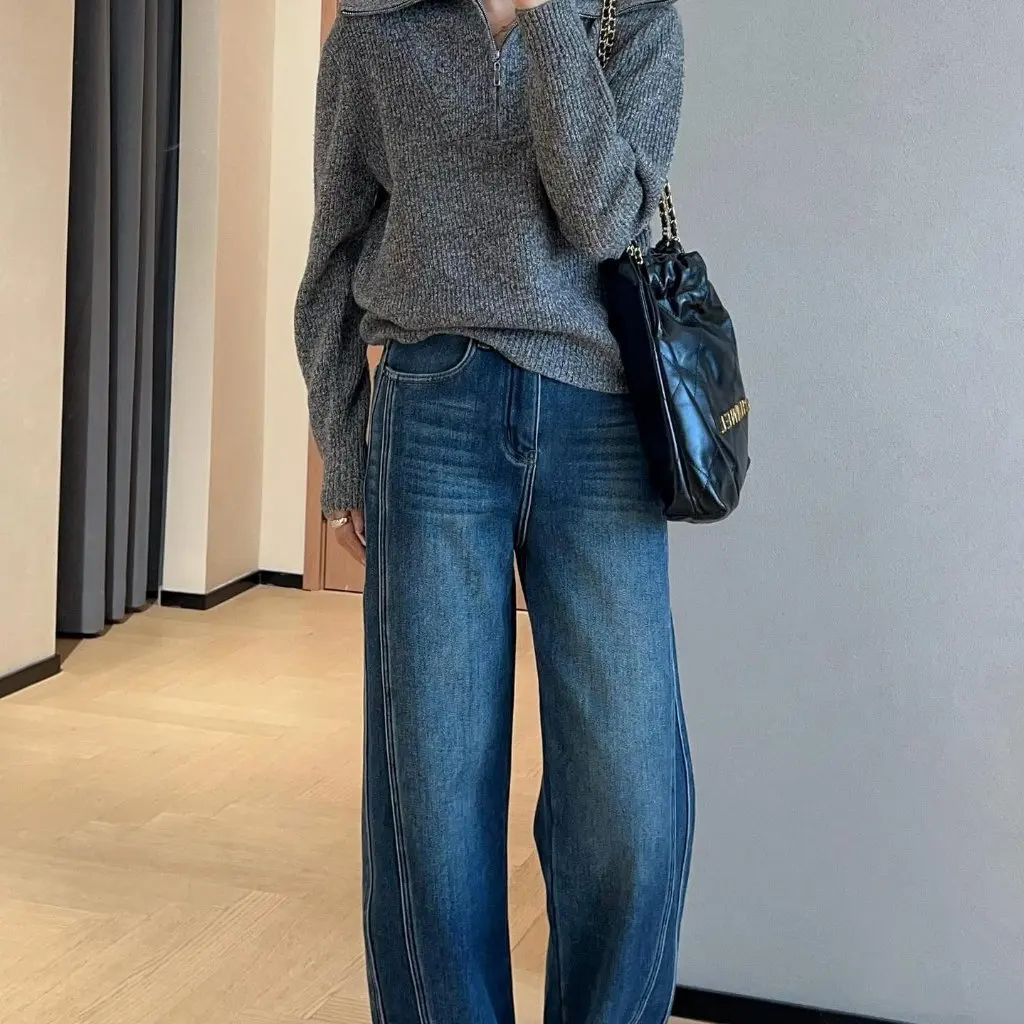 

Women's Giant Slim Fit Jeans Warm Fleece-Lined Stand-Up Wide Leg Winter Fashion Sickle Jeans Style F120212