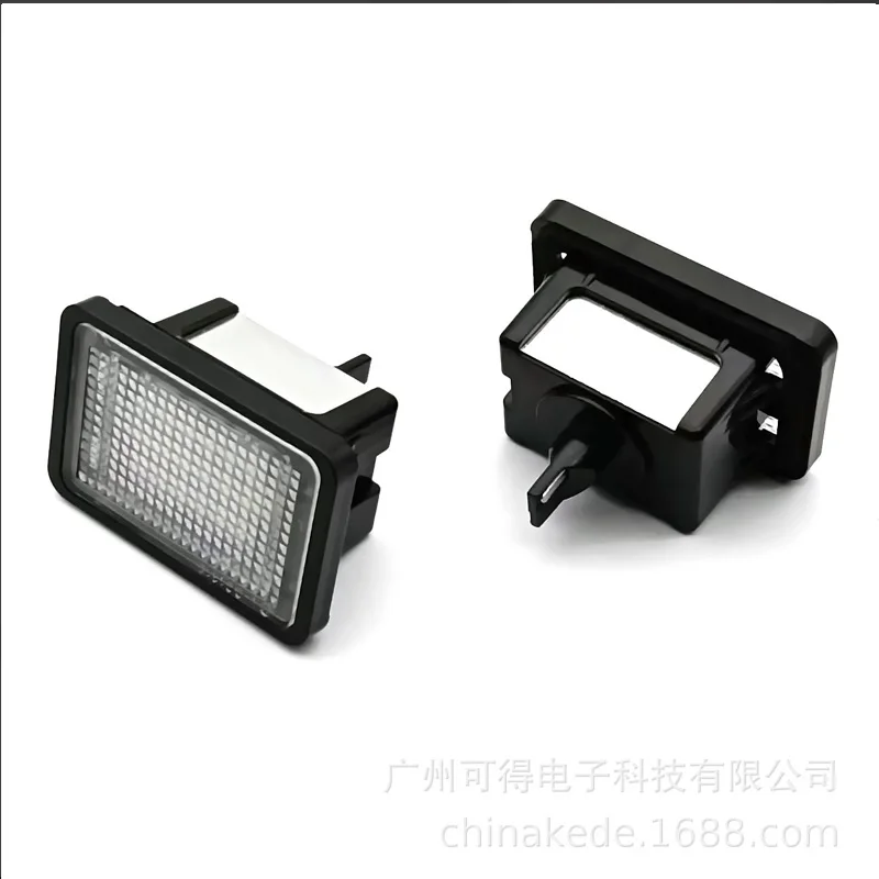 

Suitable for Mercedes-Benz GLK X204 license plate light LED decoding license plate light